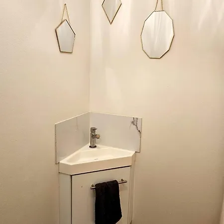 Air-conditioned House 3 Bedrooms Bbq Terrace