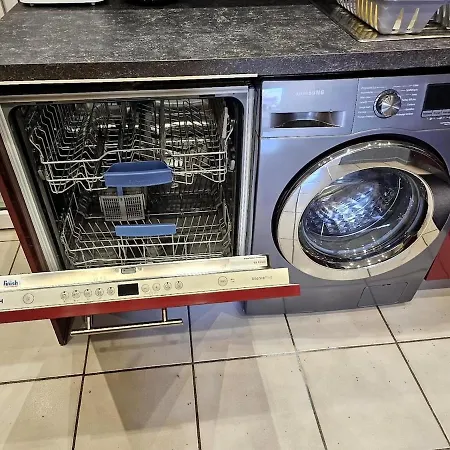 Air-conditioned House 3 Bedrooms Bbq Terrace *