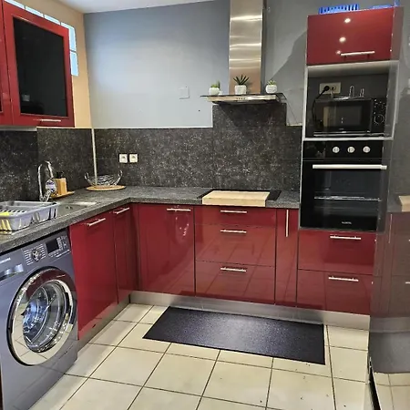 Air-conditioned House 3 Bedrooms Bbq Terrace