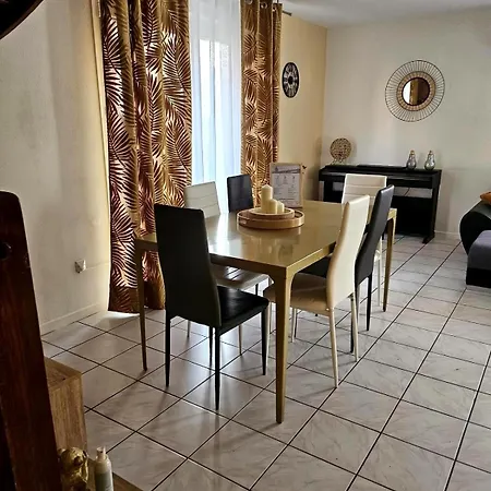 Air-conditioned House 3 Bedrooms Bbq Terrace فيلة